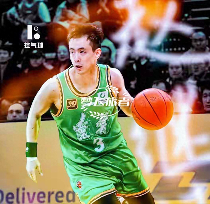 辽宁男篮15分落后逆转山西队展现团队精神